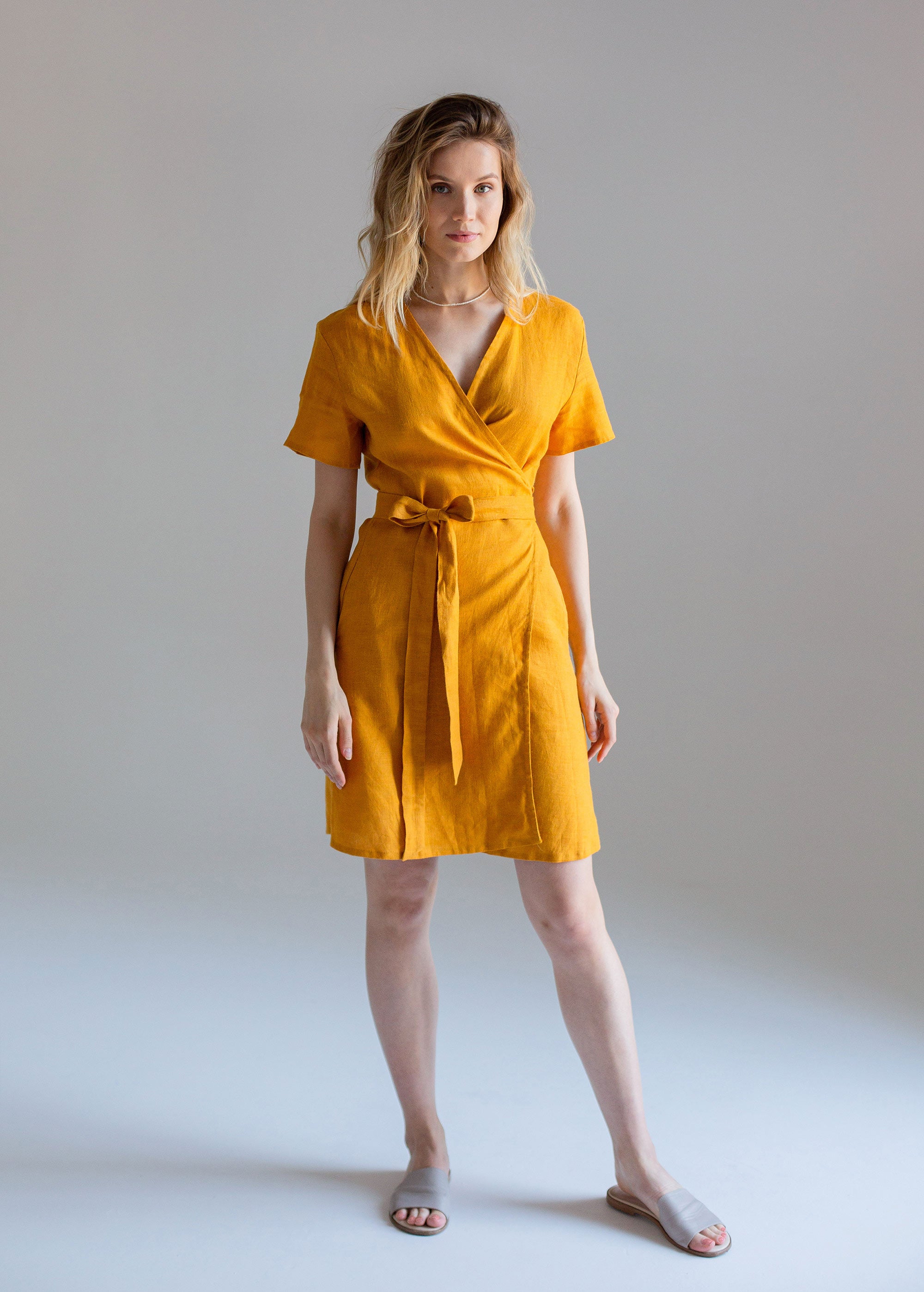 Robe portefeuille jaune moutarde "Zoey"