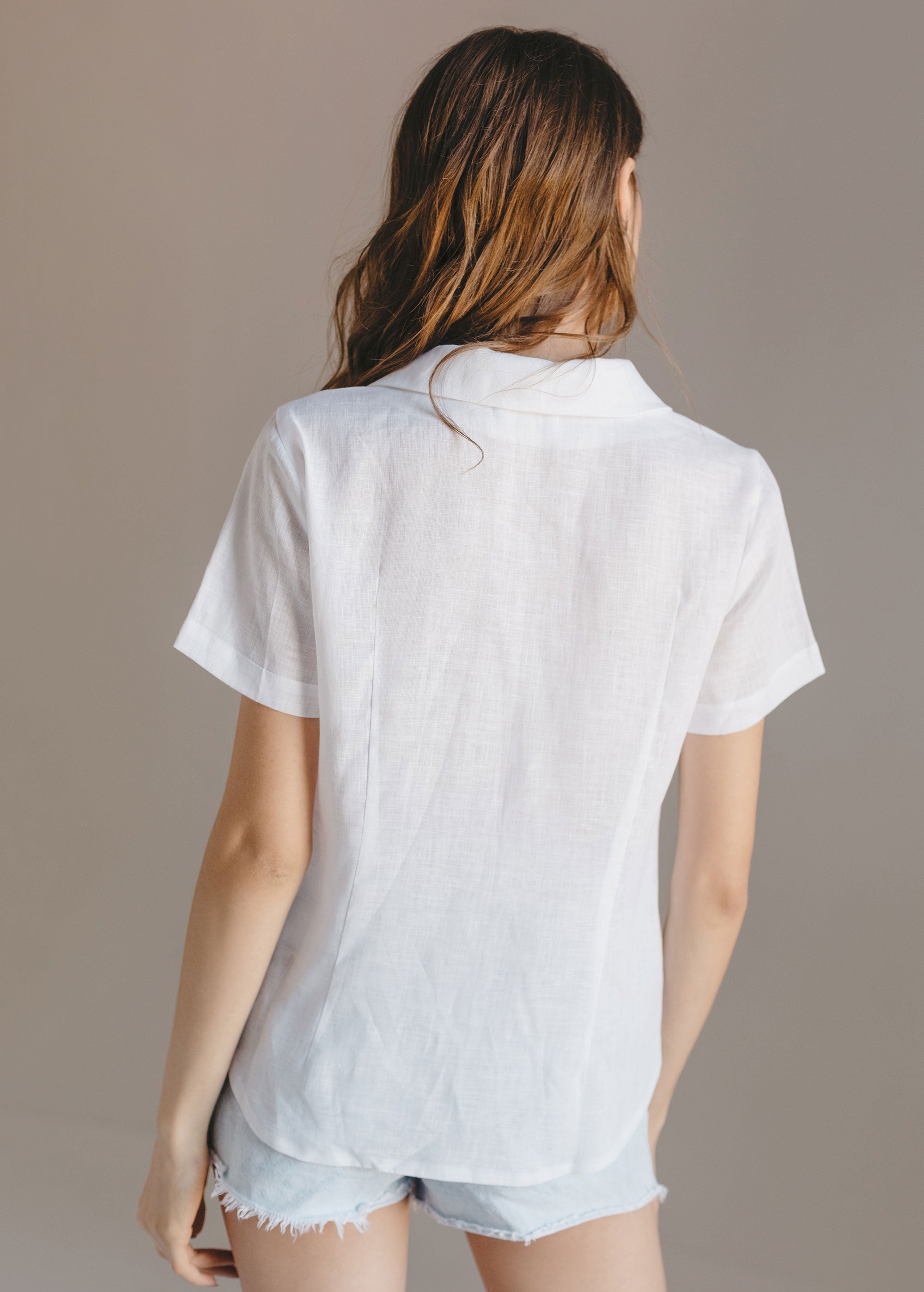 Chemise à manches courtes en lin blanc